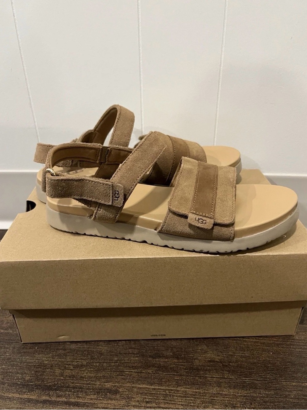 UGG Sandal Brown Color Brand New In Box.  Woman’s Size 7.5 Youth Size 6